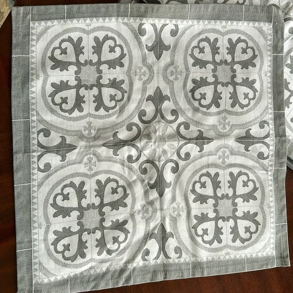 Set of 8 Napkins, new - Picture 1 of 5